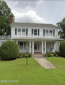 216 Isabella Avenue