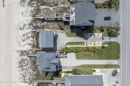 3740 Island Drive