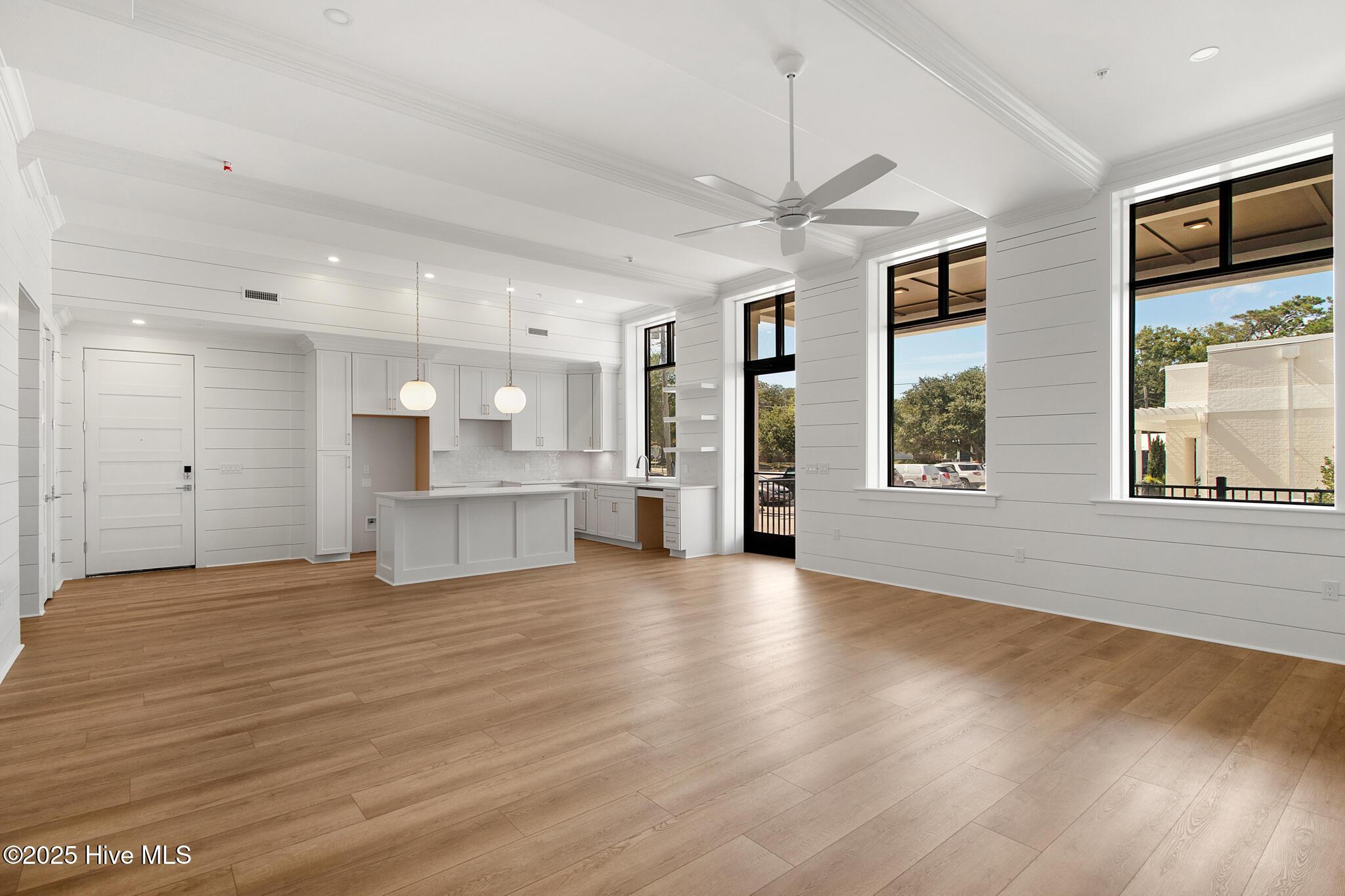 Image 3: Living, Kitchen, Dining