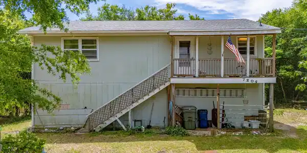 7205 Emerald Drive