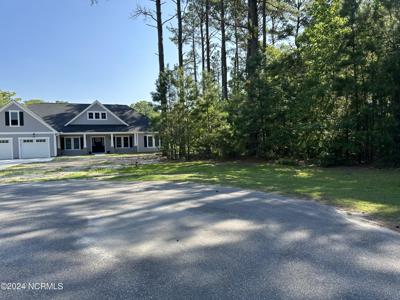 8 Back Bay Circle Circle