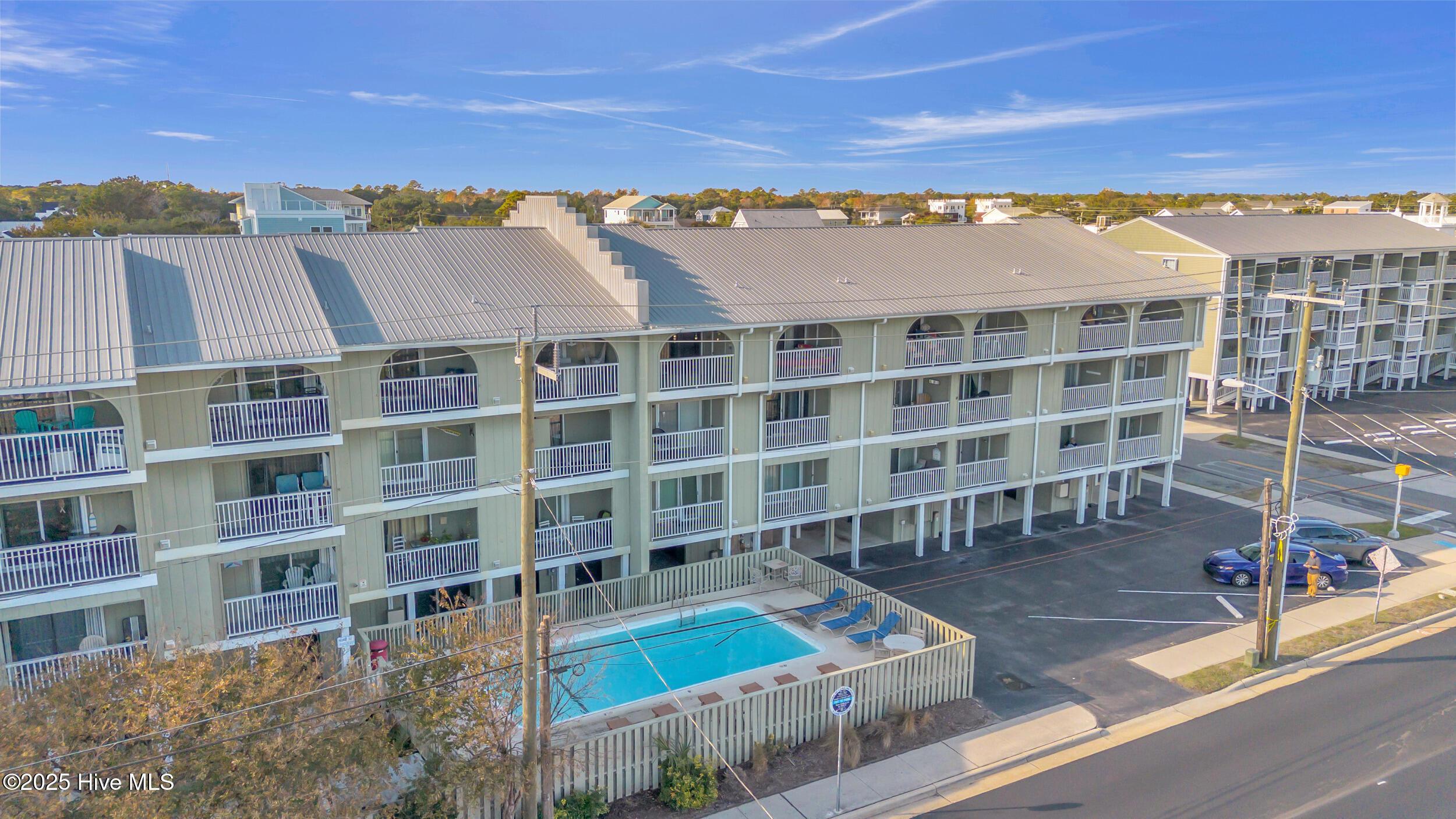 Image 3: 3_200 lake park blvd-0003