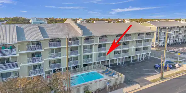 Image 4: 4_200 lake park blvd-0004