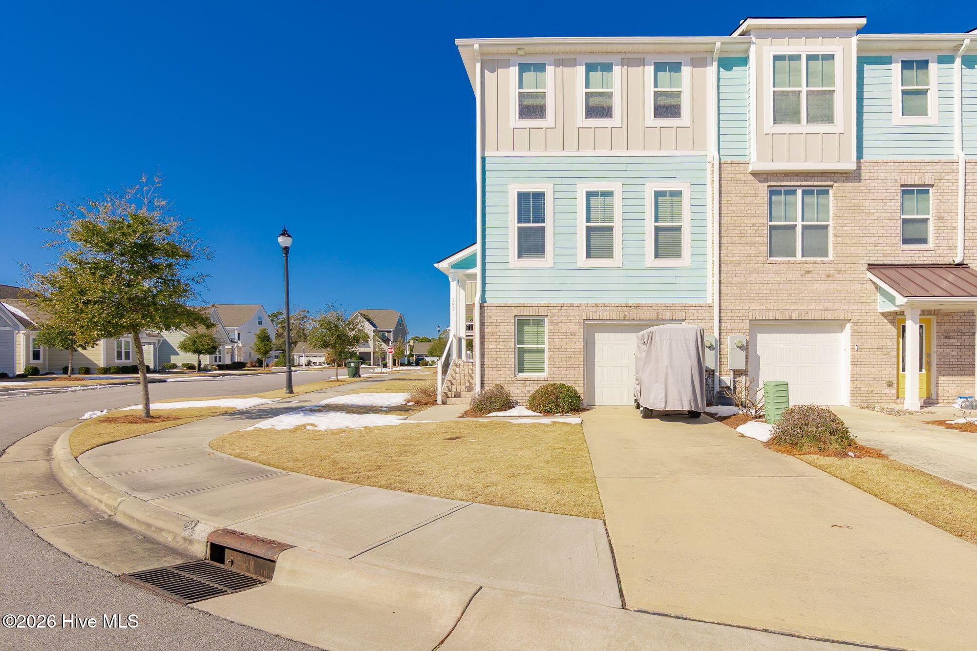 Image 3: Garage Entry