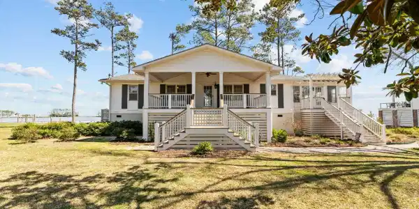 1112 Neuse Drive
