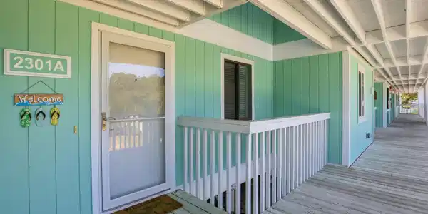 Image 3: 9_2301_surfrider_cir_008