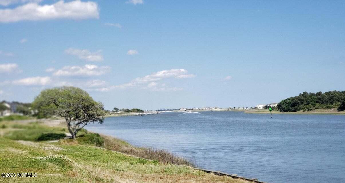 Image 2: Lot 8 Goose Creek