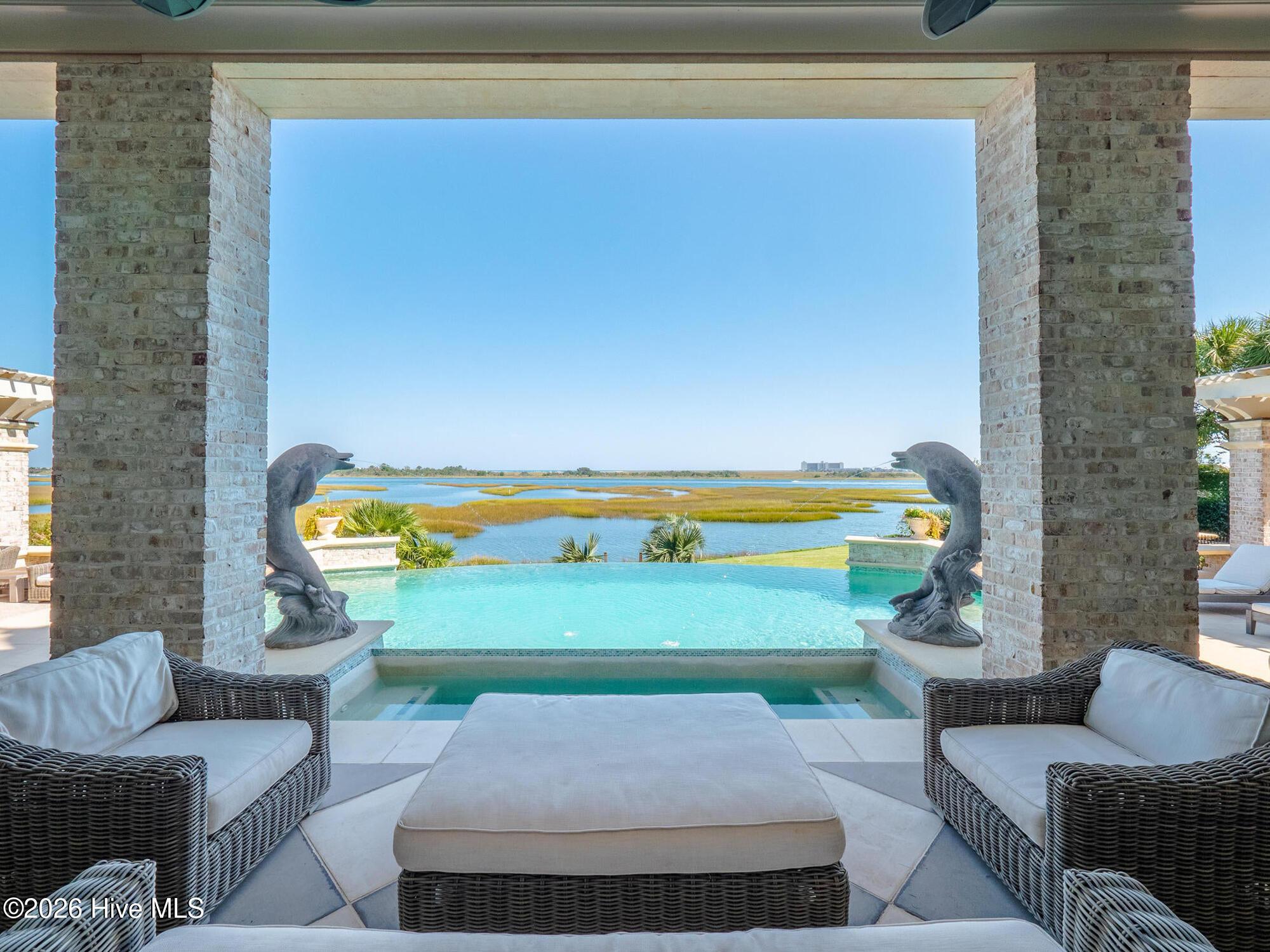 Image 4: 2340 Ocean Point Drive_4