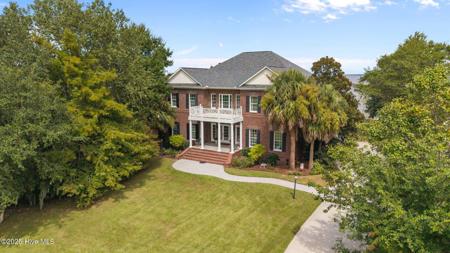 222 Drake Landing