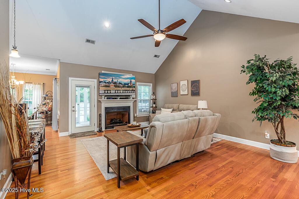 Image 3: IMG_7735-Edit