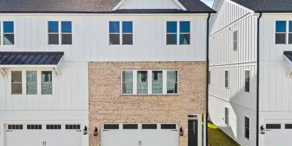 828 Anchors Bend Way