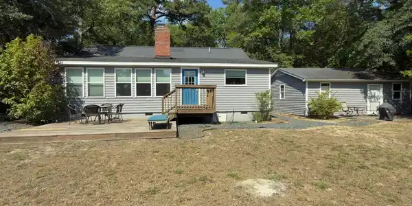 227 Colonial Beach Road