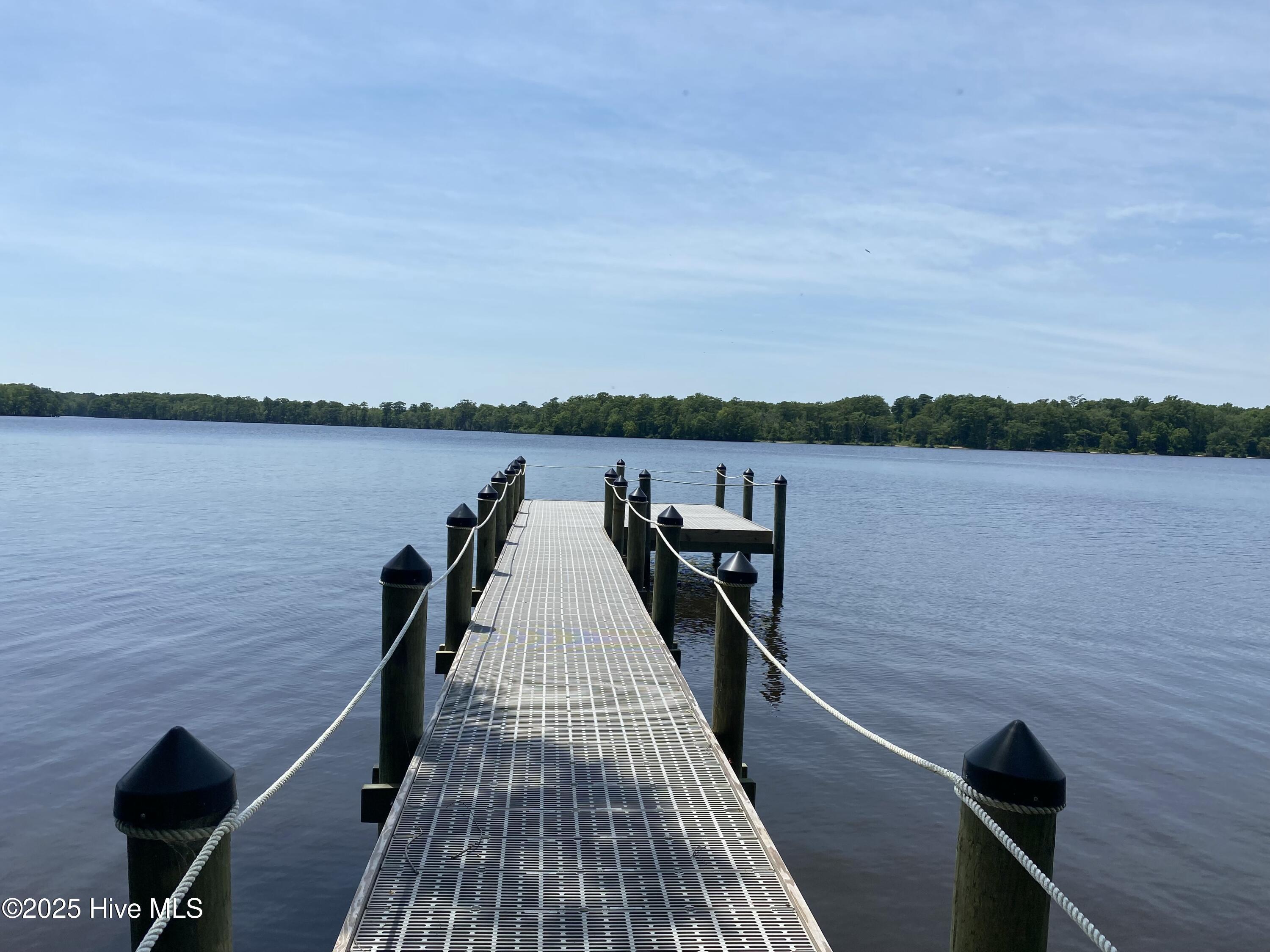 Image 1: Lot 149R Dock on Salmom Creek Lot 149R