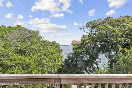5805 E Landing Drive
