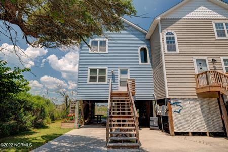 316 Bay Circle