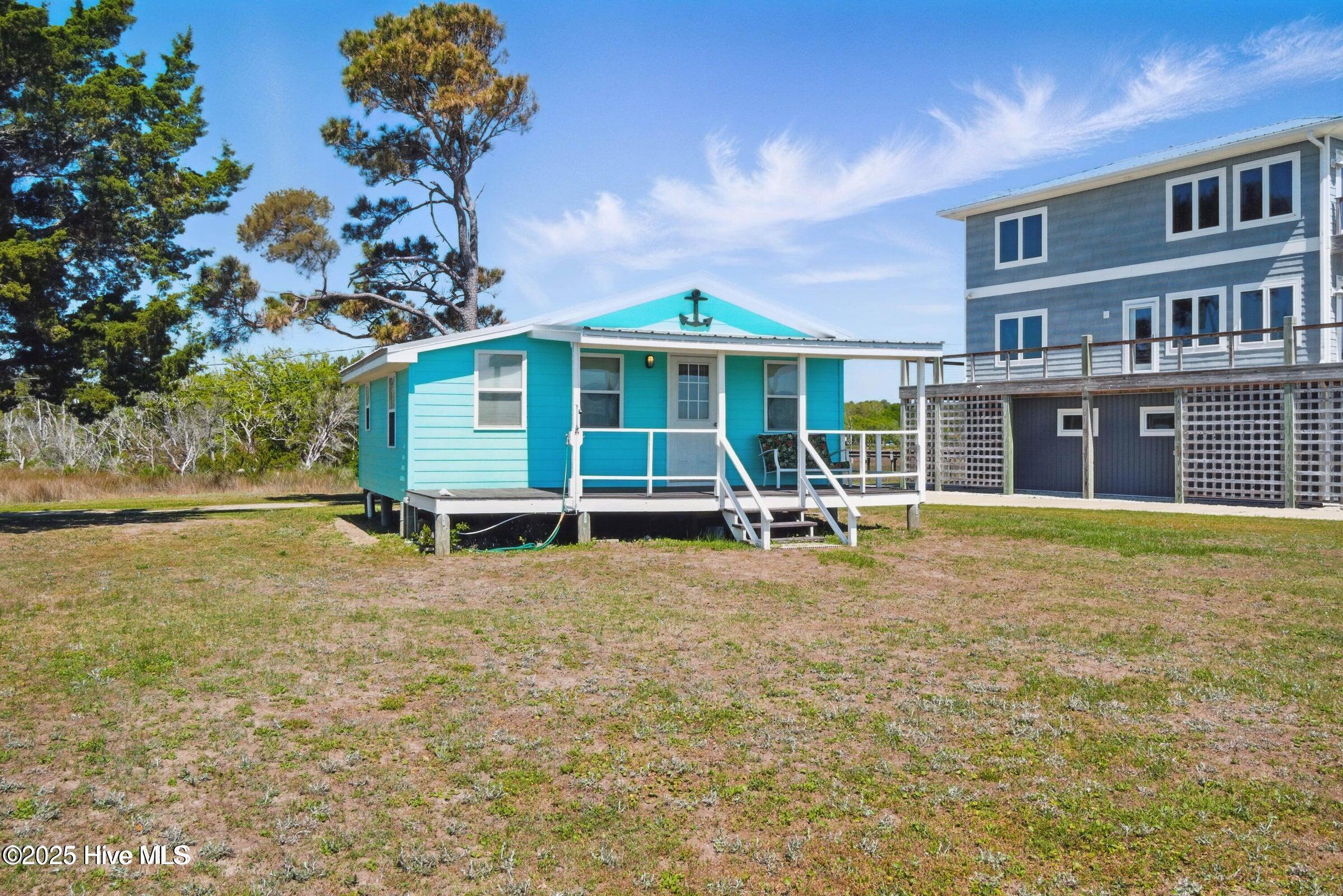 Image 3: Myrtle Grove 8