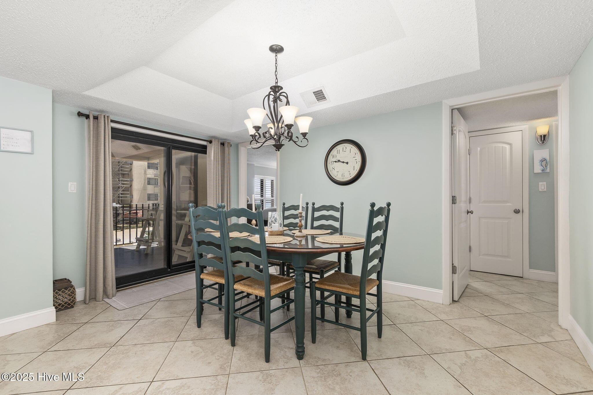 Image 4: Central dining area