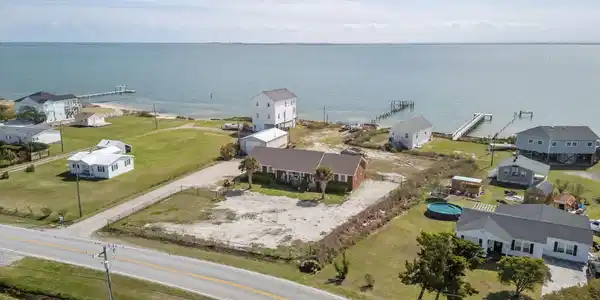 1286 Island Road