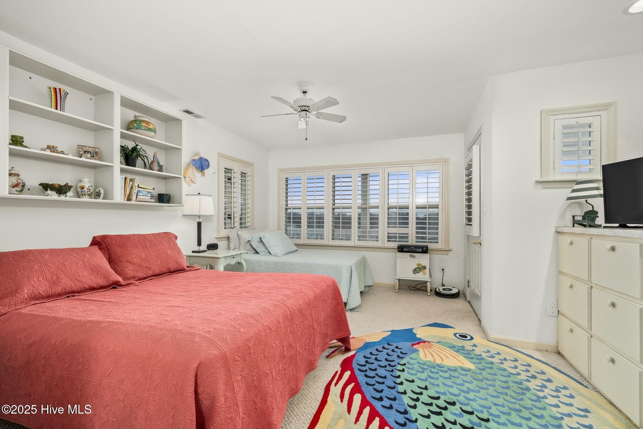 Image 4: 2nd Bedroom