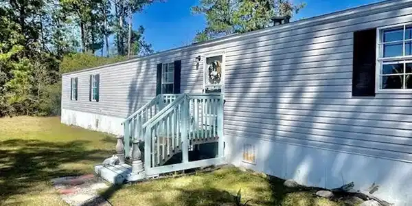106 Lee Court