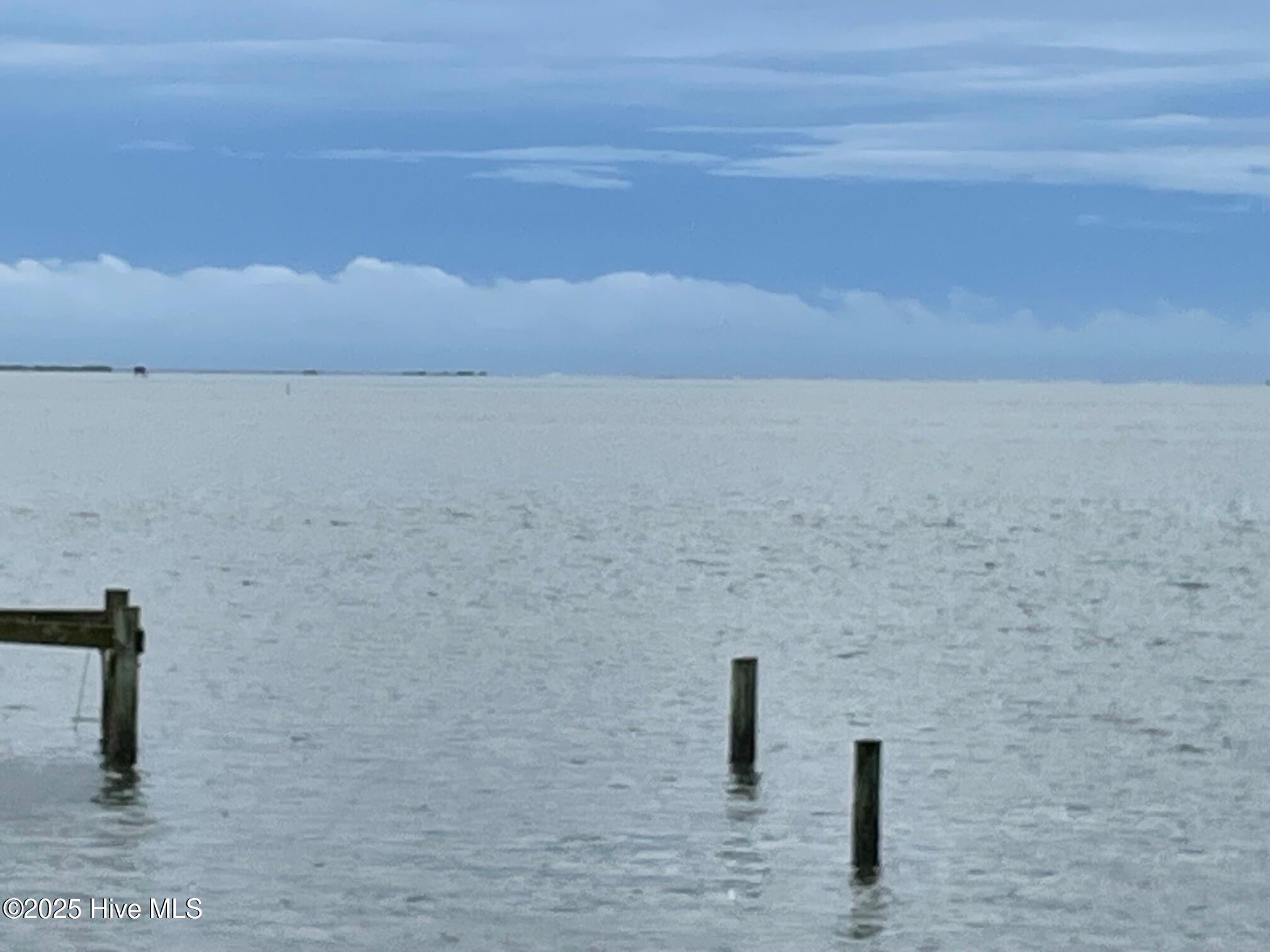 Image 2: 620 Seashore Dr