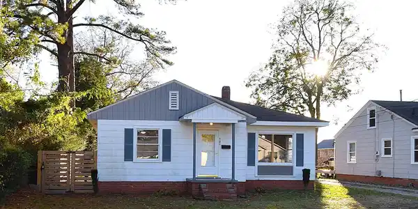 409 E 10th Street