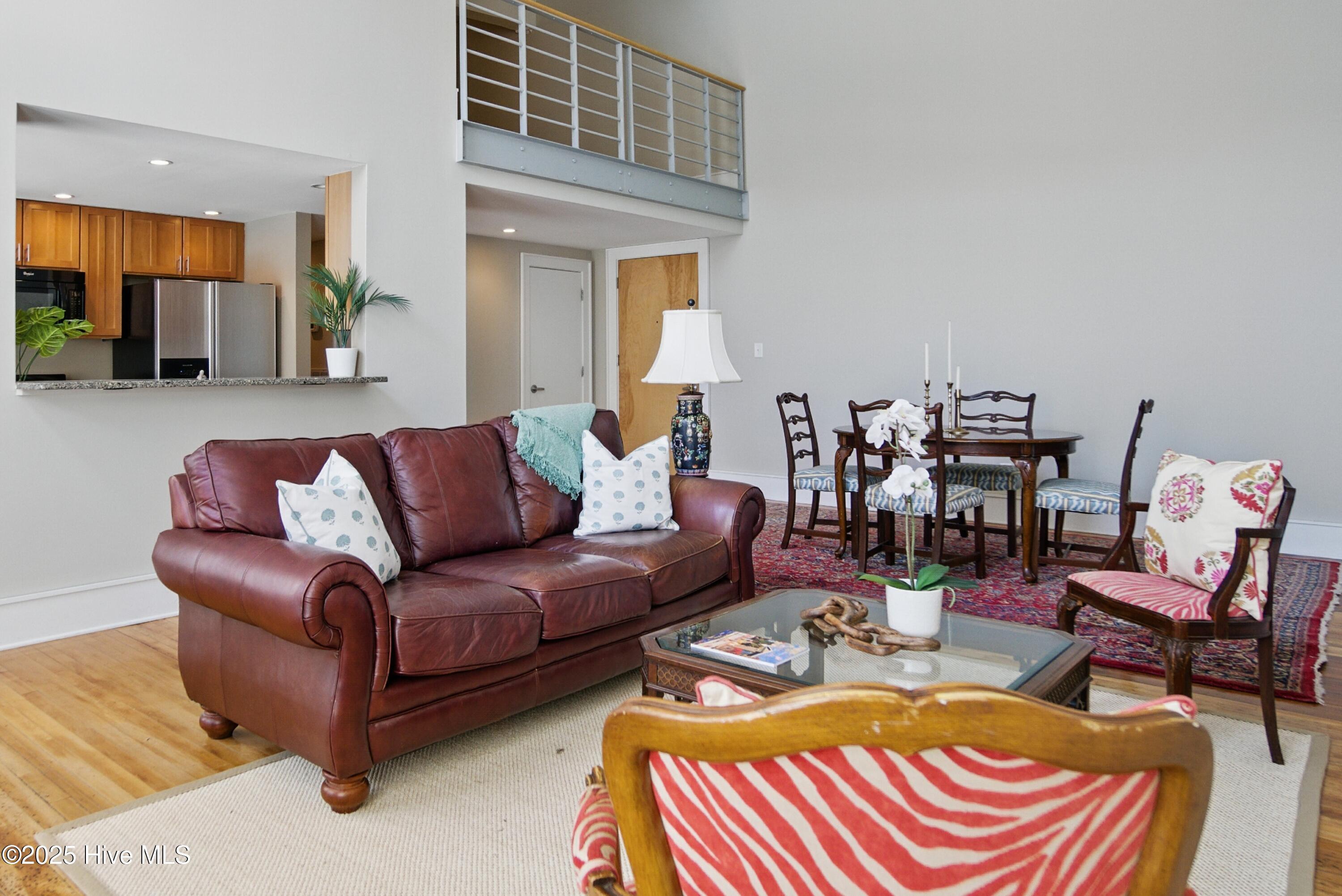 Image 2: condo