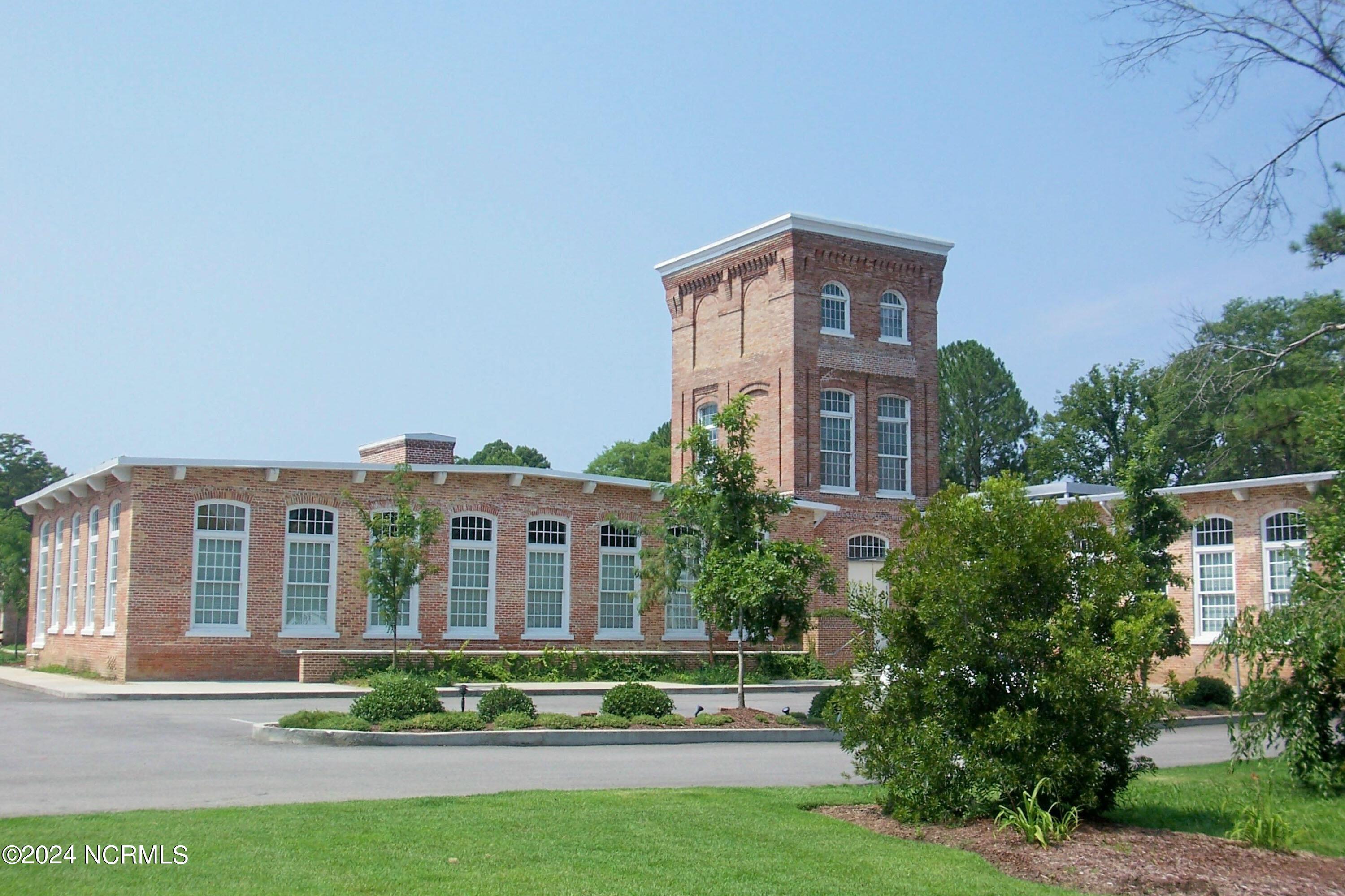 Image 3: edenton cotton mill condos