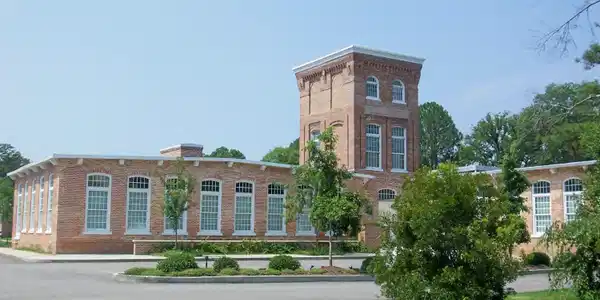 Image 3: edenton cotton mill condos