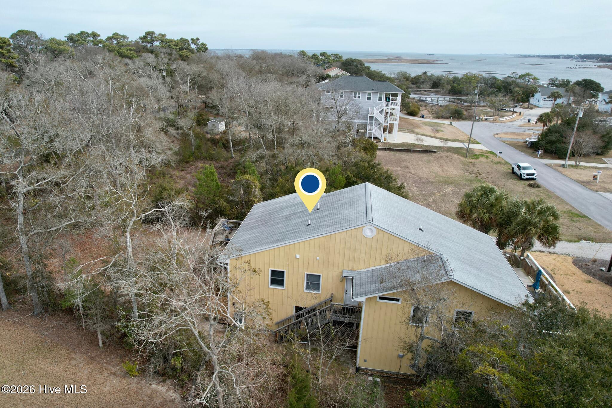 Image 3: 7028 Archers Creek N