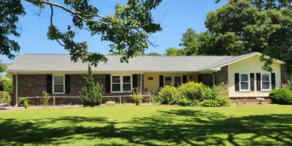 706 Hedrick Boulevard