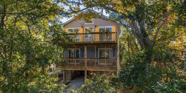 106 William Tryon Court