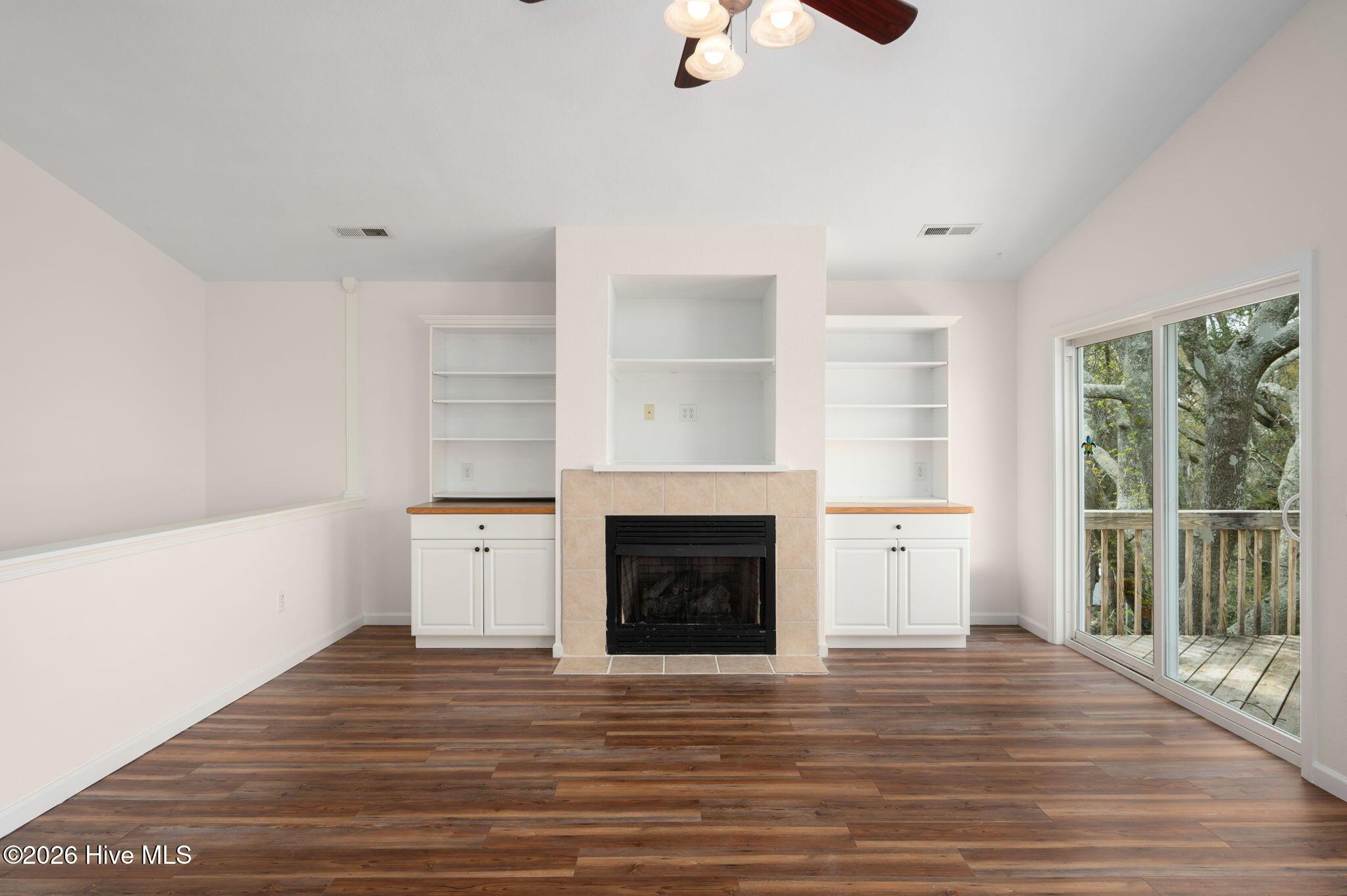 Image 3: 2-web-or-mls-106-William-Tryon-Ct-TL-Liv