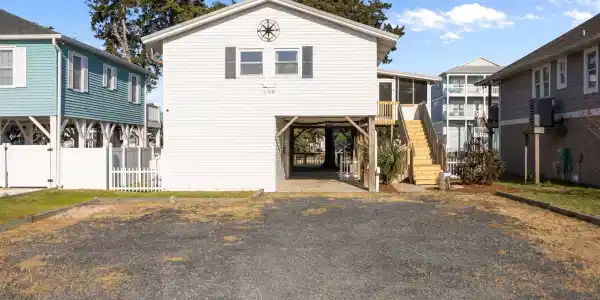 140 Marlin Drive