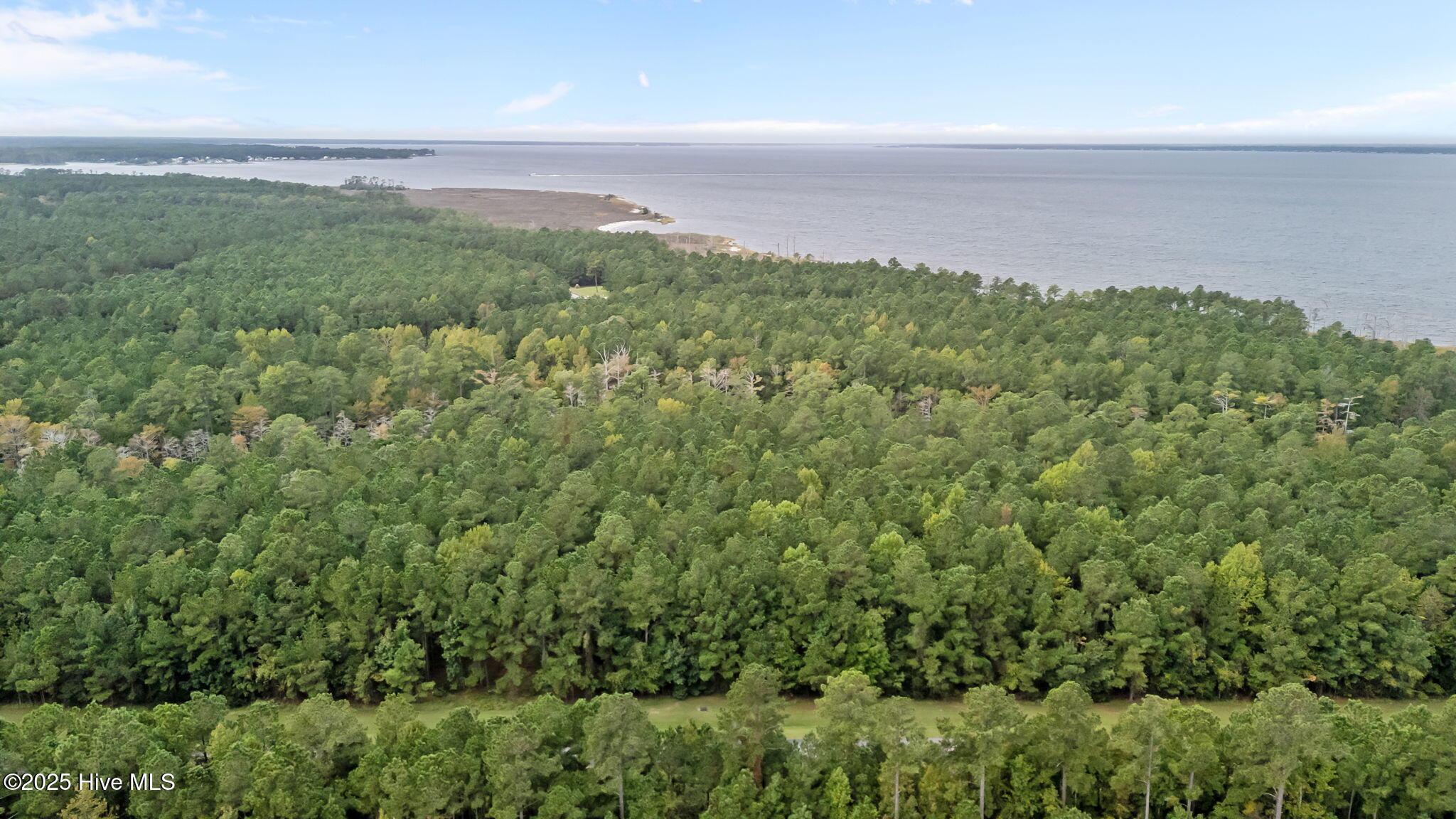 Image 4: 4-web-or-mls-DJI_20251008124340_0375_D