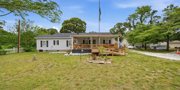 208 Manteo Trail