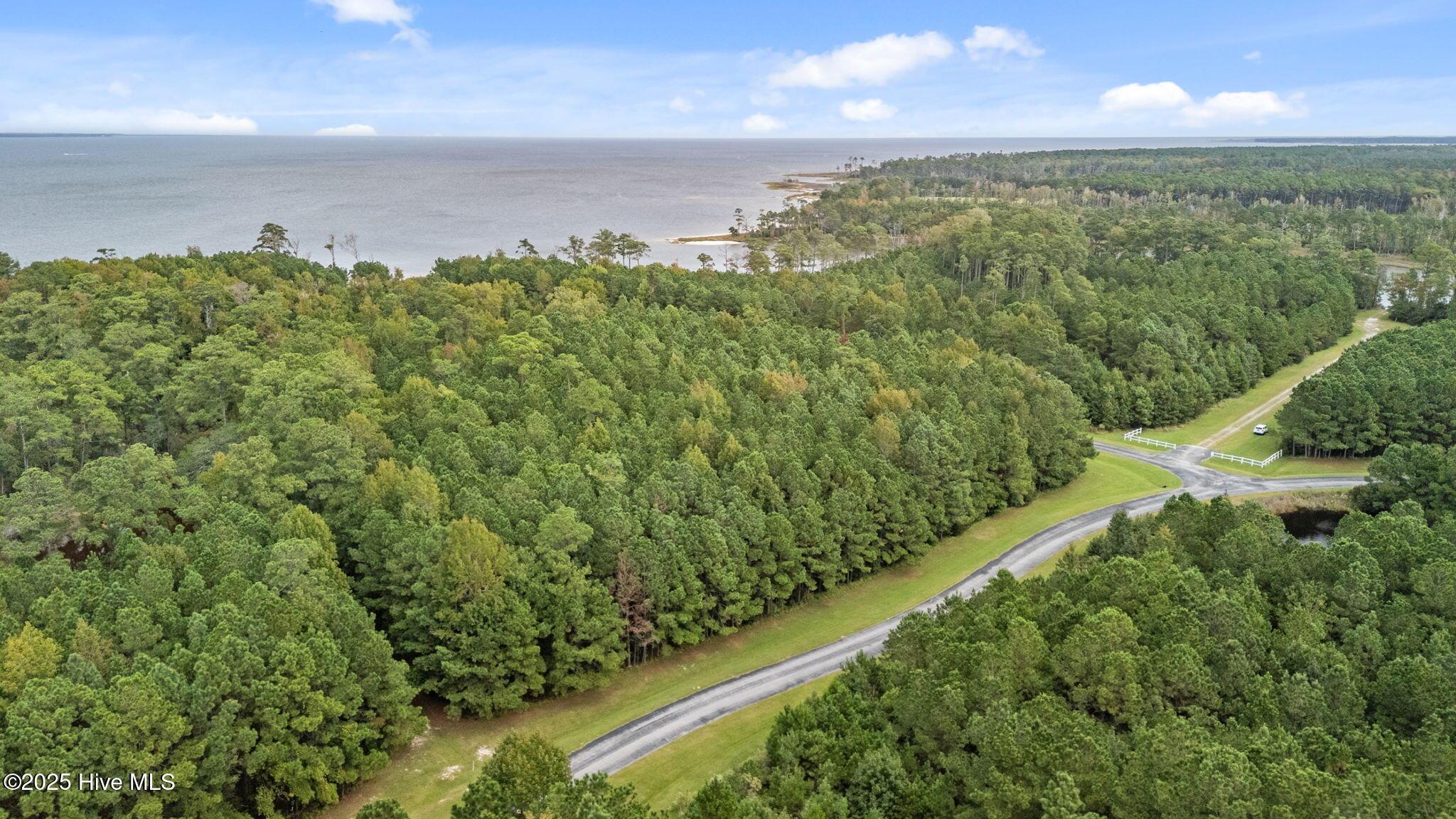 Image 4: 7-web-or-mls-DJI_20251008125719_0430_D