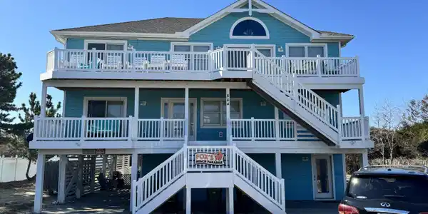 864 Lighthouse Drive