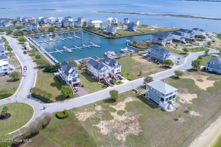 461 Kensington Place