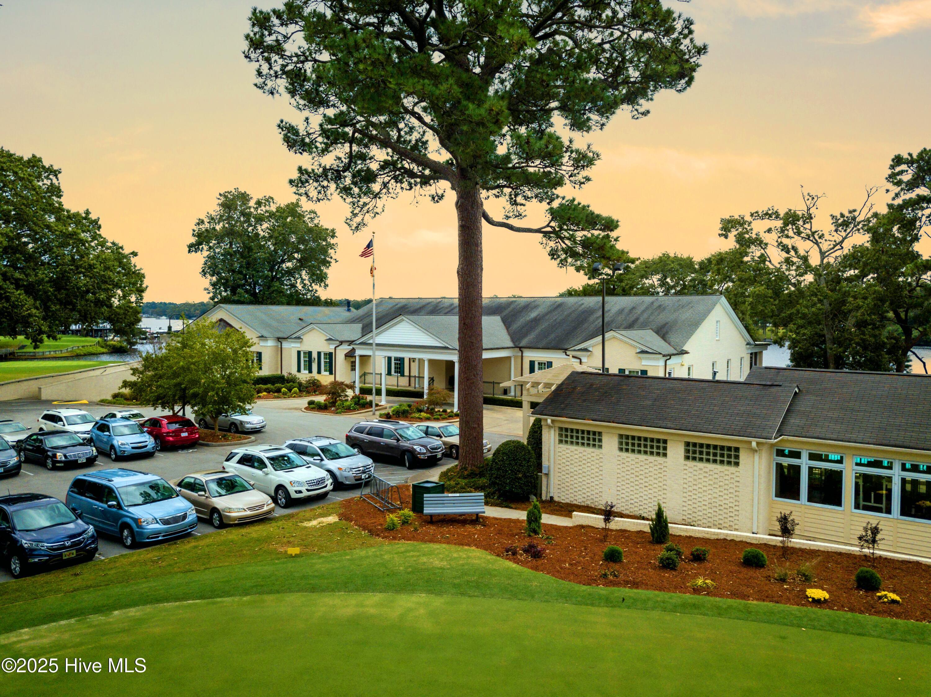 Image 3: NBGCC Clubhouse2