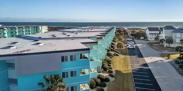 Image 4: 4-web-or-mls-DJI_20251210153445_0918_D