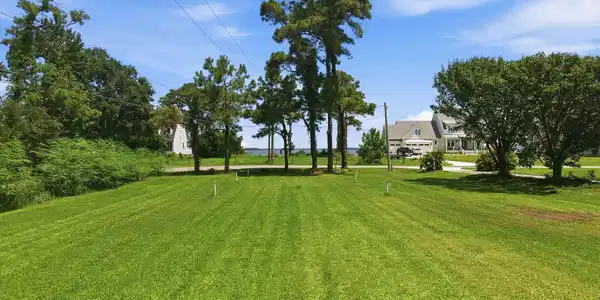 1513 Scotts Landing