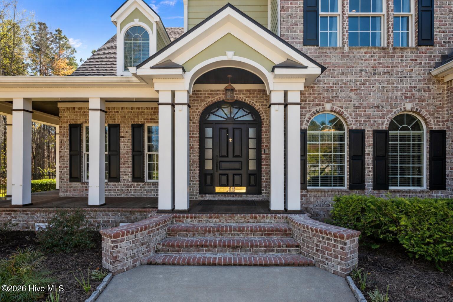 Image 3: Grand Entrance