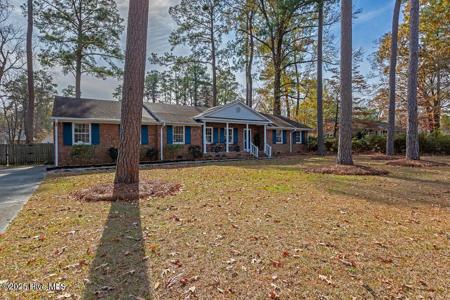 5105 Pinetree Lane