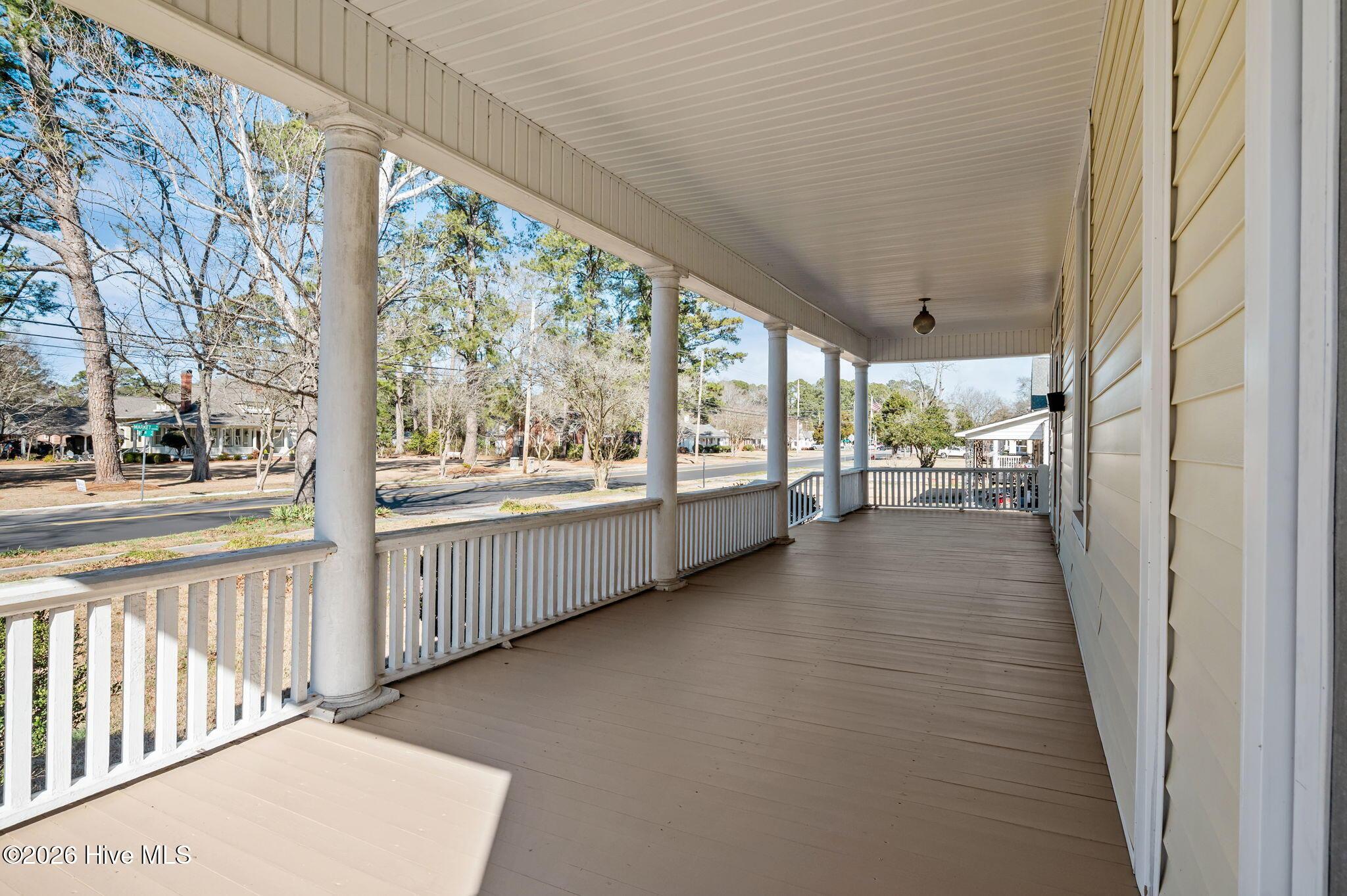 Image 3: 49-web-or-mls-LHV_2063