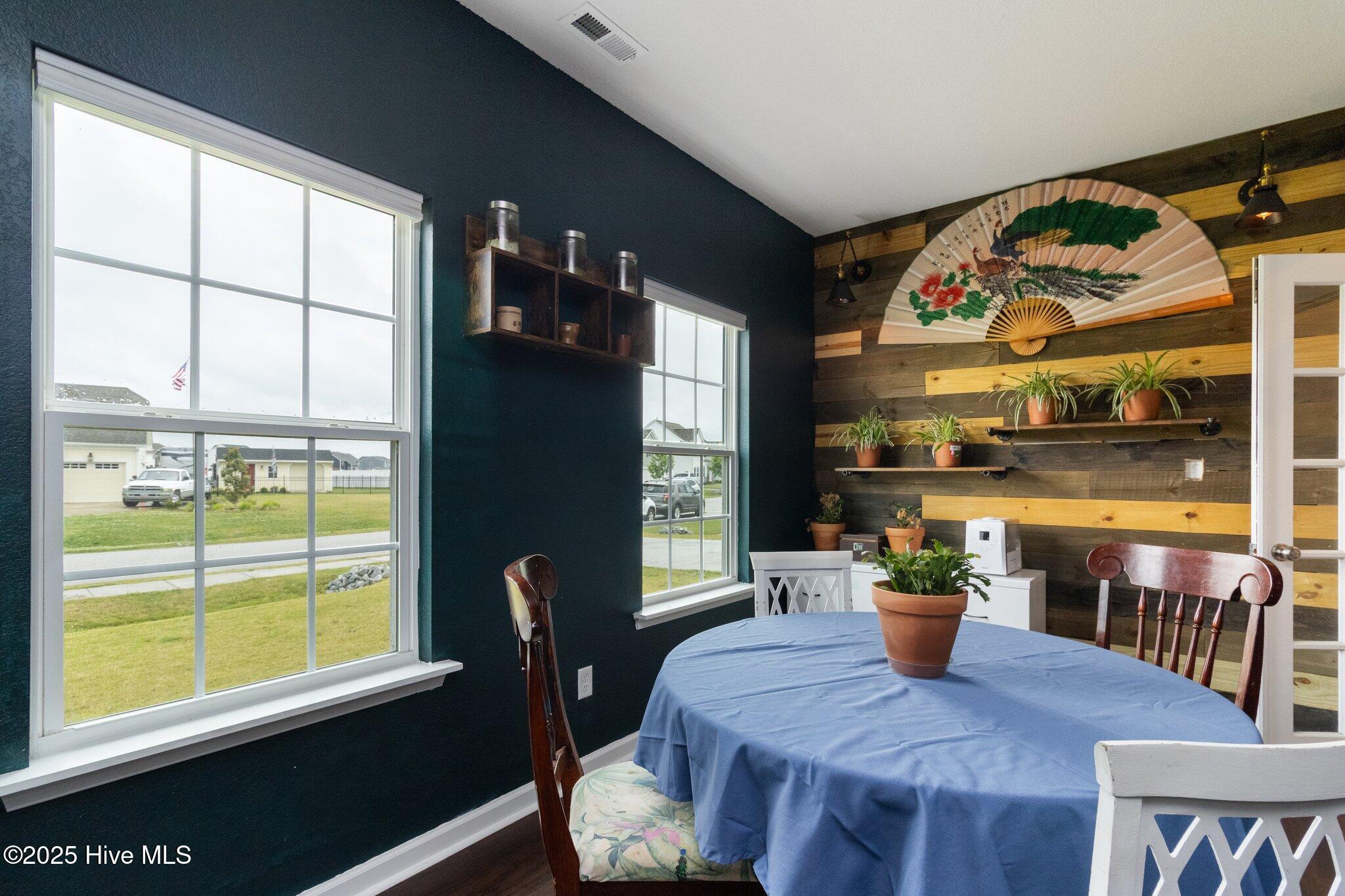 Image 4: 9-web-or-mls-106-gander-dr