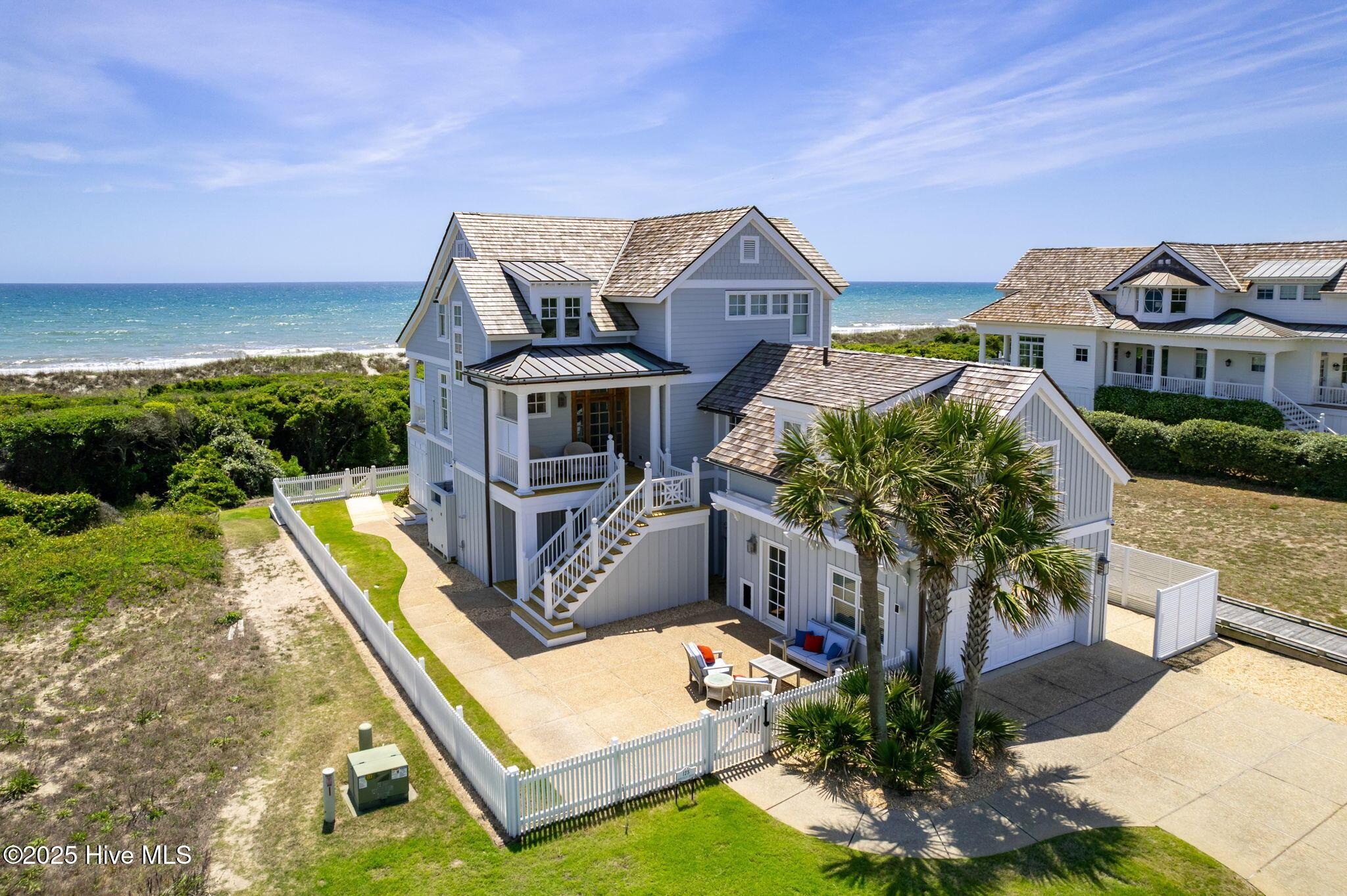Image 2: 125 Roosevelt Dr, Pine Knoll Shores, NC