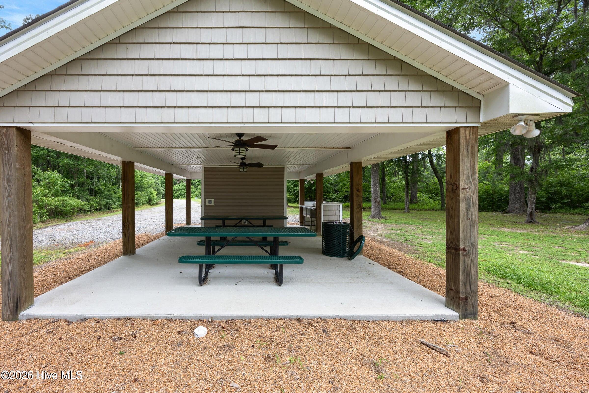 Image 3: Covered Picnic Area
