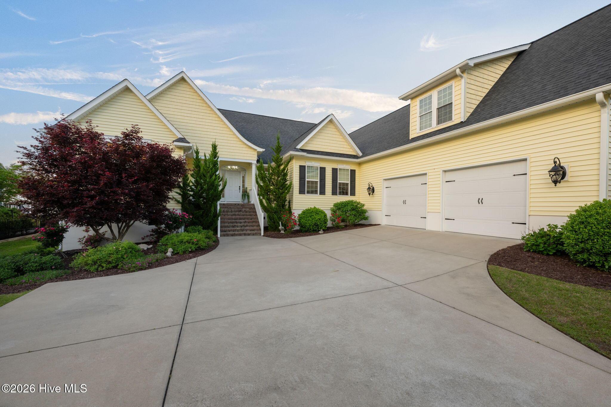 Image 3: 67-web-or-mls-DSC_0554