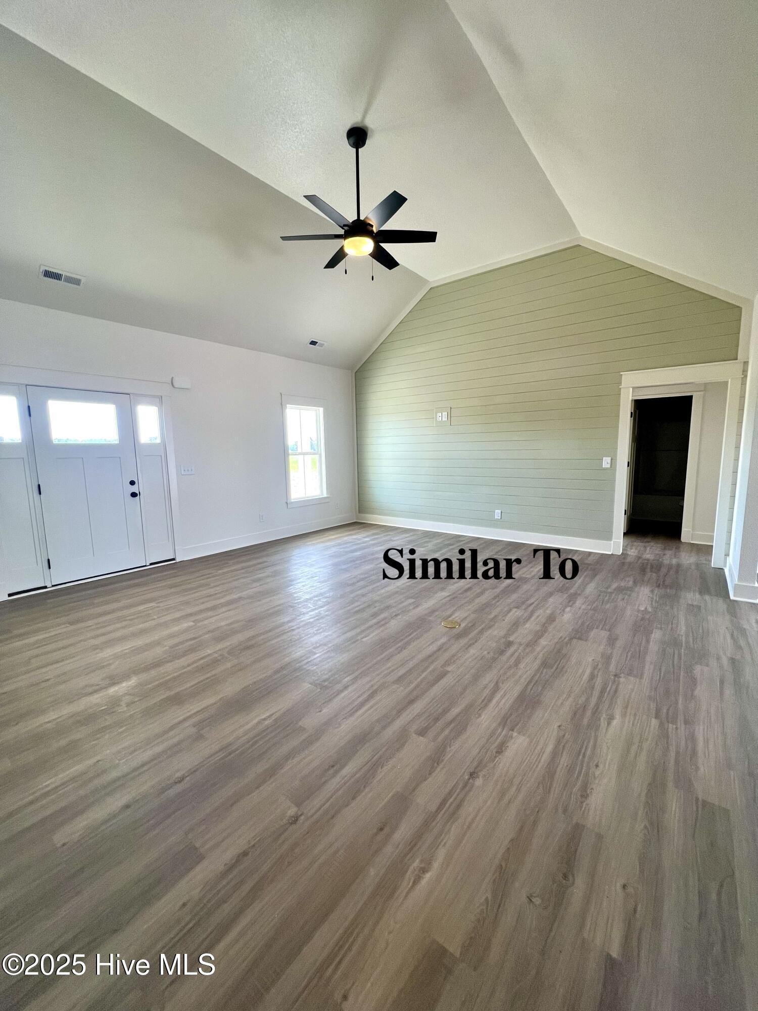 Image 4: Main Living Area